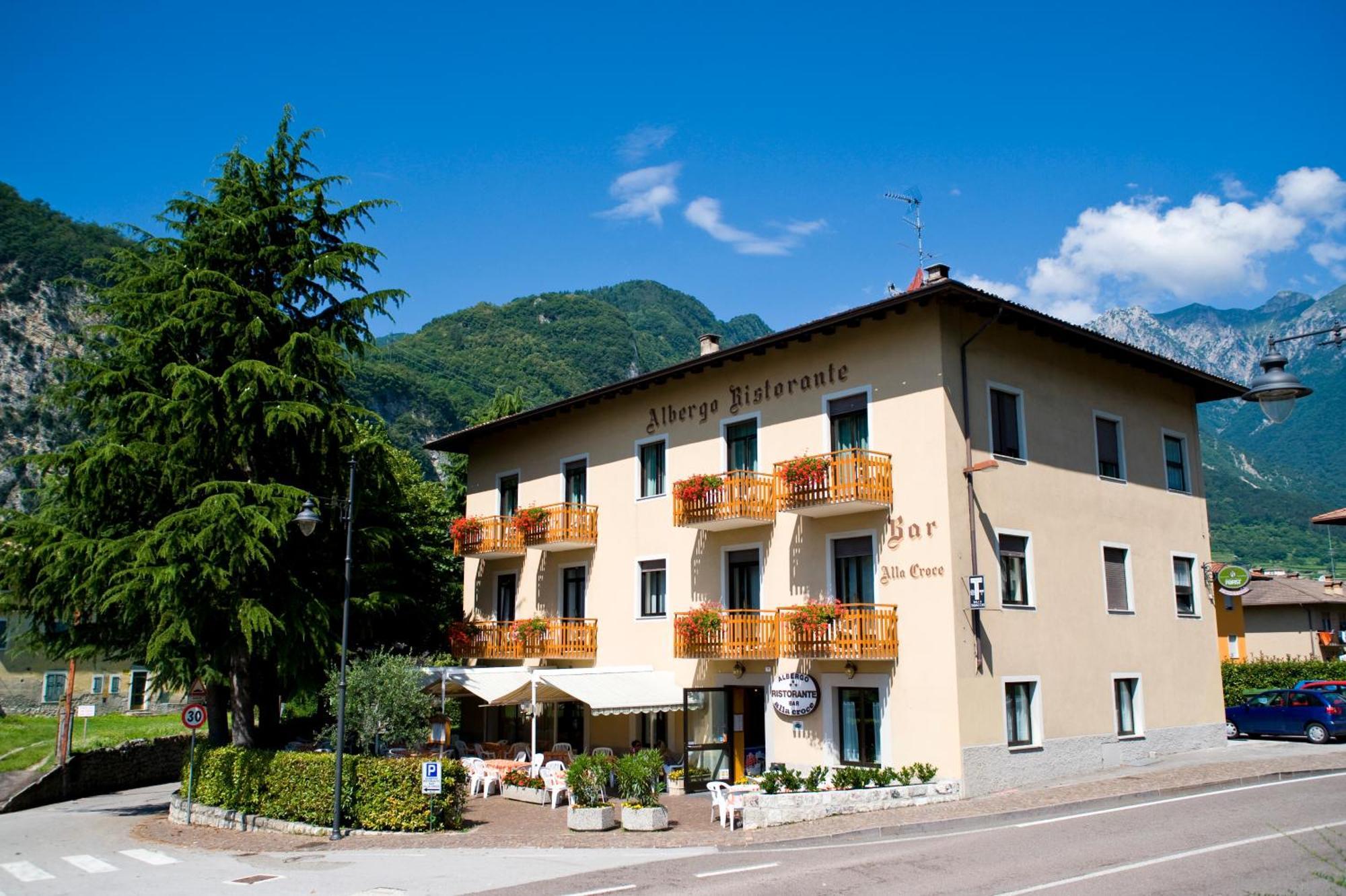 Hotel Antica Croce - Gardaslowemotion 蒂诺 外观 照片